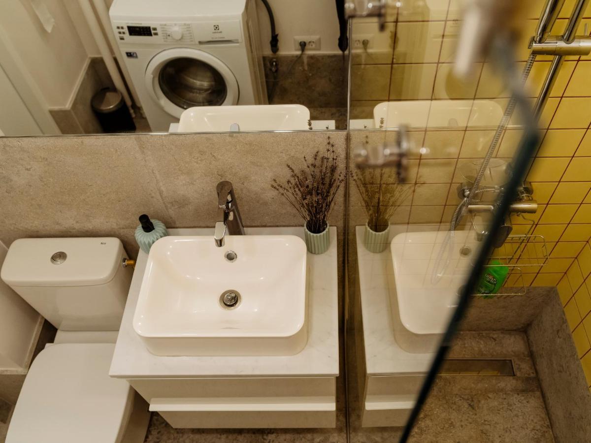 Lemon Elegant Old Town Studio Bucureşti Ngoại thất bức ảnh