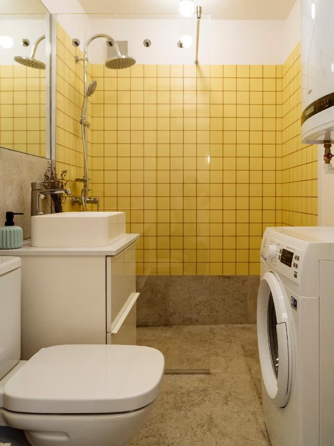 Lemon Elegant Old Town Studio Bucureşti Ngoại thất bức ảnh